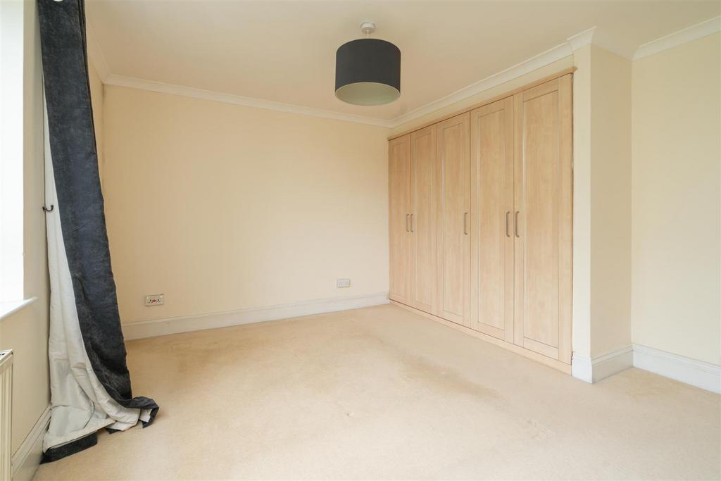 8 Dingle Lane 10.jpg