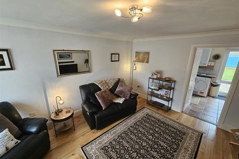 11 Thorne Way, Cardiff, CF5 5DL