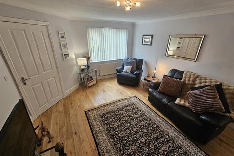 11 Thorne Way, Cardiff, CF5 5DL