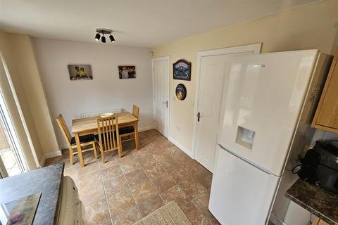 11 Thorne Way, Cardiff, CF5 5DL