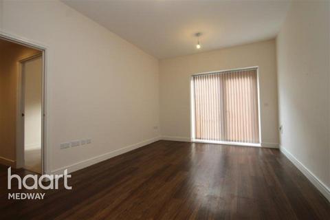 2 bedroom flat to rent - The Boardwalk, Gillingham, ME7