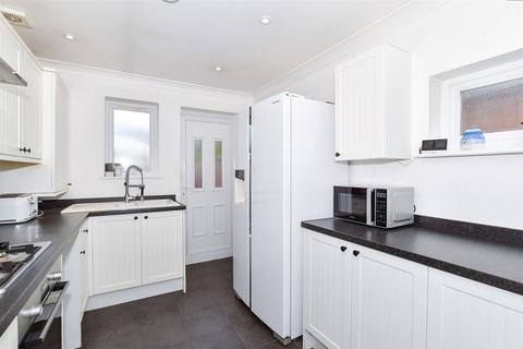 2 bedroom detached house for sale, Queens Avenue, Snodland, Kent