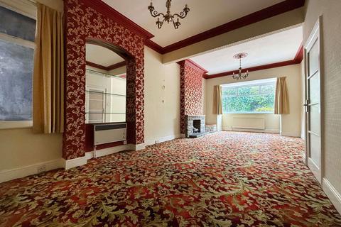 3 bedroom semi-detached house for sale, Cemetery Road, Southport PR8