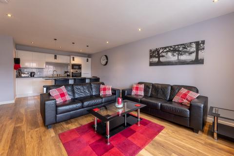 2 bedroom flat for sale, Bell Street, Glasgow G4