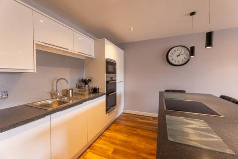 2 bedroom flat for sale, Bell Street, Glasgow G4