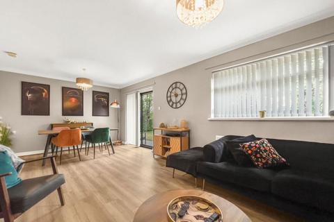 61 Lordsgate Lane, Burscough, Ormskirk, L40 7UR