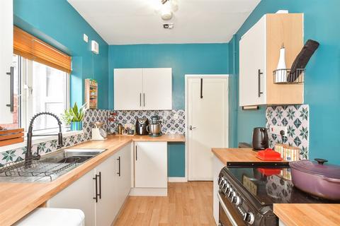 2 bedroom terraced house for sale, Sutherland Road, Southsea PO4