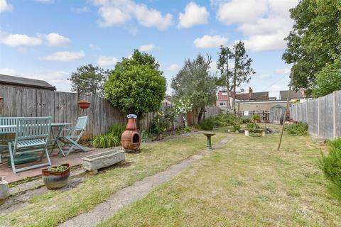 3 bedroom semi-detached house for sale, Winterbourne Road, Thornton Heath, Surrey