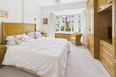 4 bedroom semi-detached house for sale, Hillside, Caerphilly. CF83