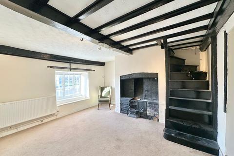 4 bedroom character property to rent, Watling Street, Potterspury, Towcester, NN12