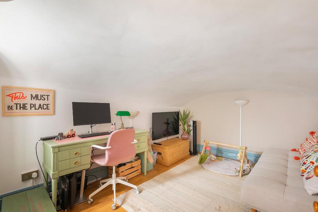 G0 F2 WPCN - Bedroom B.jpg