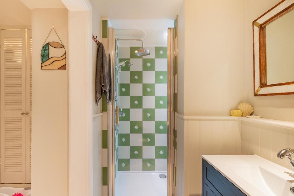 G0 F2 WPCN - Bathroom A.jpg