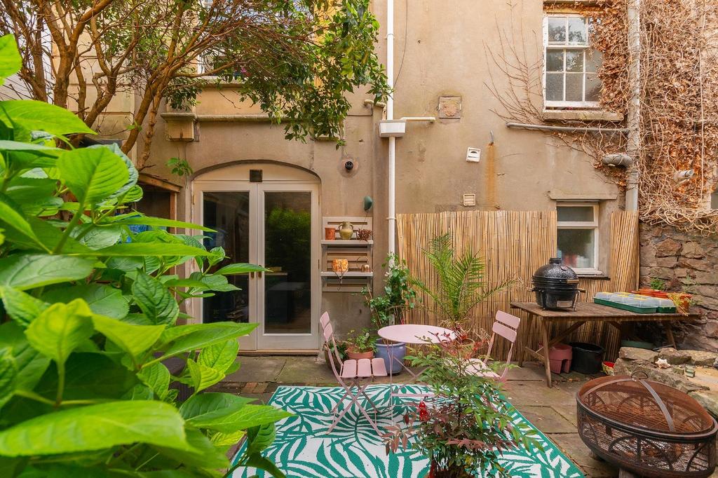 G0 F2 WPCN - External F.jpg