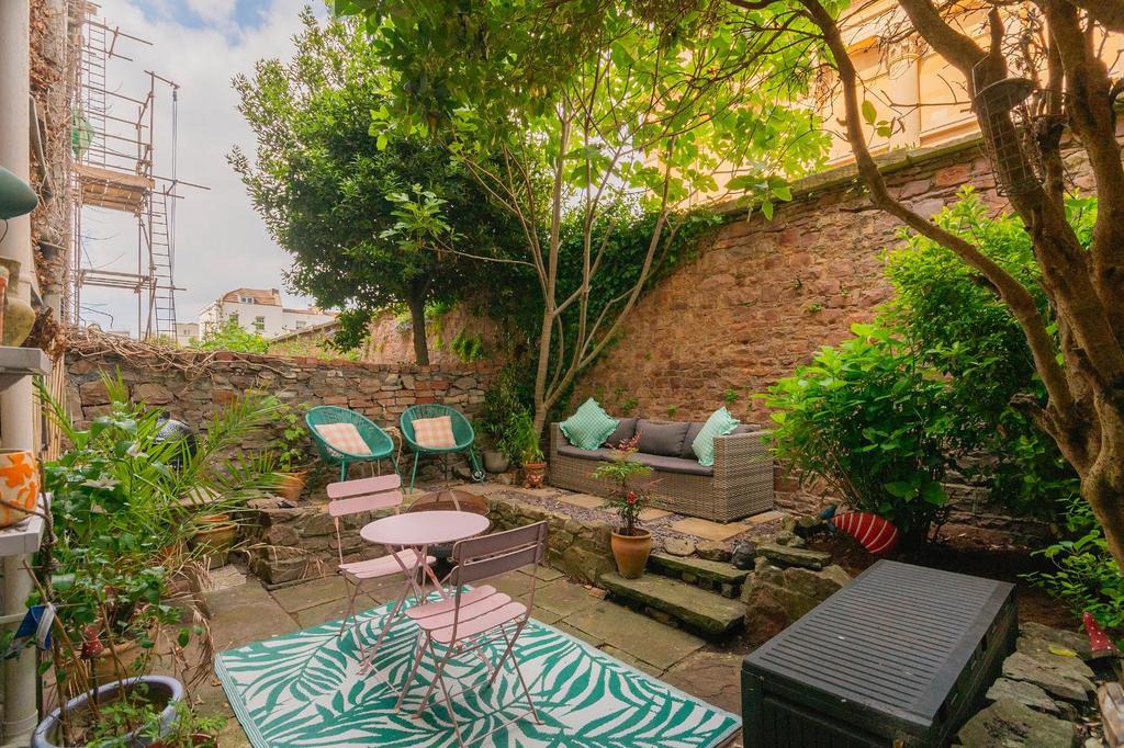 G0 F2 WPCN - External H.jpg