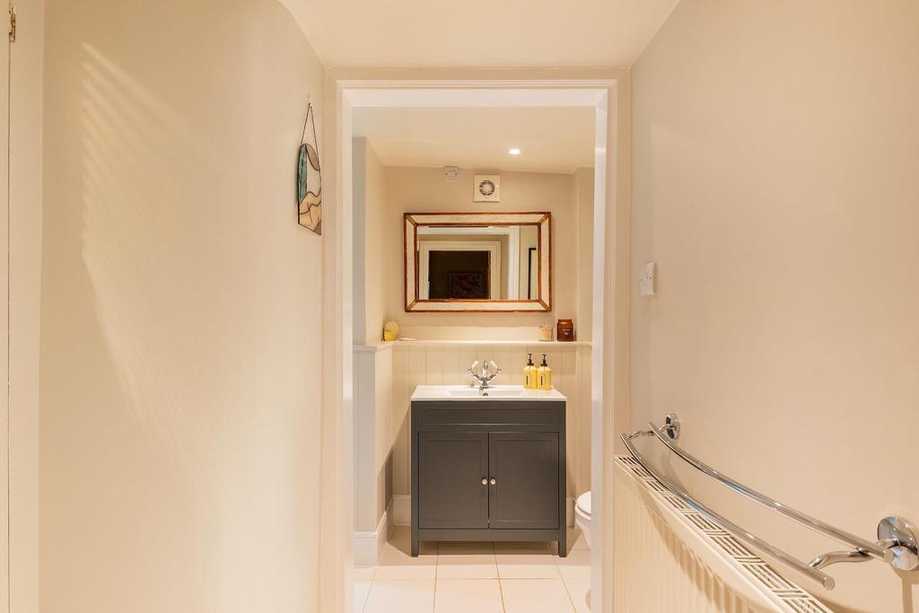 G0 F2 WPCN - Bathroom C.jpg