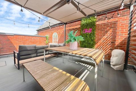 3 bedroom end of terrace house for sale, Bernard Hall Avenue, Wolverhampton WV11