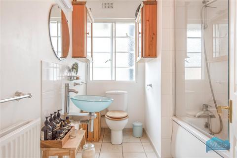 2 bedroom apartment to rent, Lyttelton Road, Hampstead Garden Suburb, London, N2
