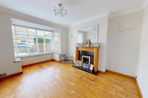 3 bedroom semi-detached house for sale, Glenaire Drive, Baildon