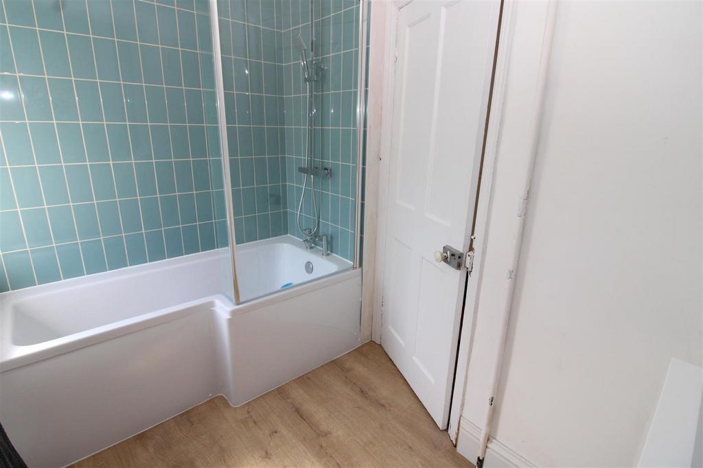 Bathroom.JPG
