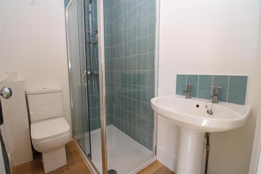 Shower room gf.JPG