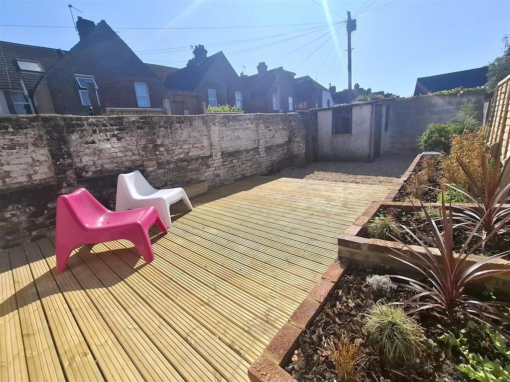 Garden 2.jpg