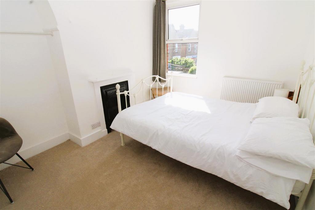 Bedroom 3.JPG