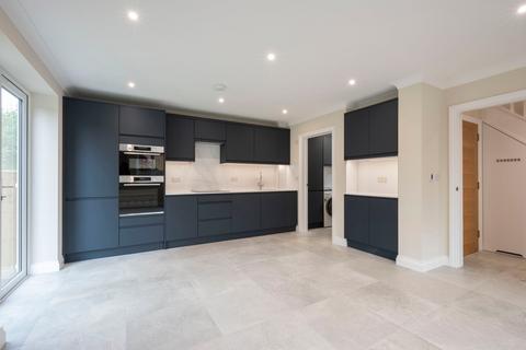 3 bedroom semi-detached house for sale, Cottimore Lane, Walton on Thames, KT12
