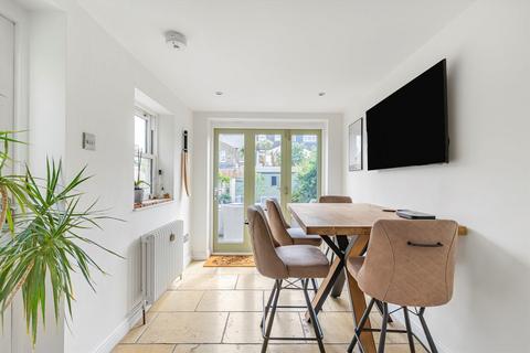 undefined, Worple Road, Old Isleworth TW7