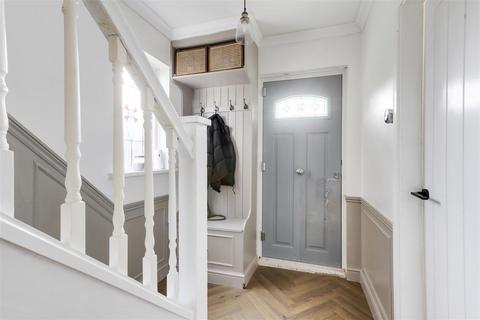 12 Abbots Close, Daybrook, Nottingham, NG5 6AU