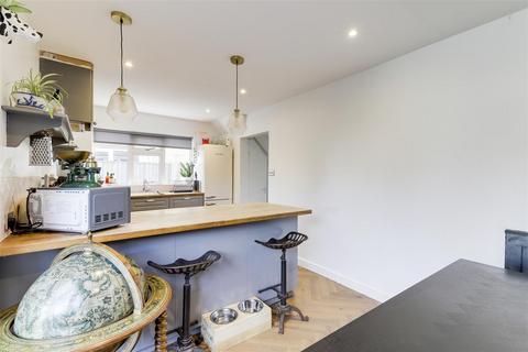 12 Abbots Close, Daybrook, Nottingham, NG5 6AU