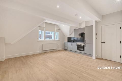 Studio to rent, 2 St. Johns Street, Colchester CO2