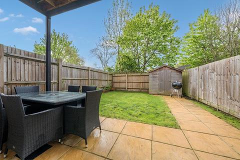 18 Wilkes Close, London, NW7 1FP