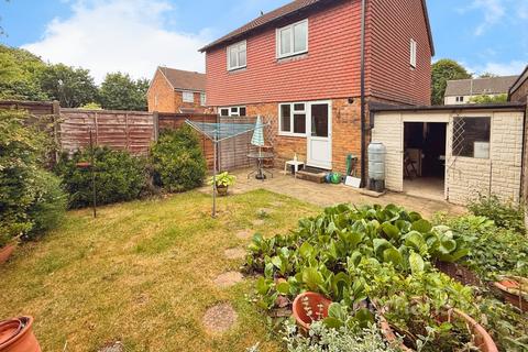 14 Beecham Berry, Basingstoke, RG22 4PB