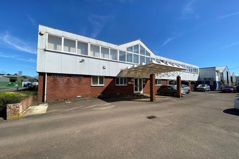 Office to rent, Pattenden Ln Tonbridge TN12 9QJ