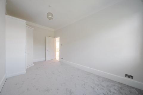5b Vanbrugh Terrace, London, SE3 7AP