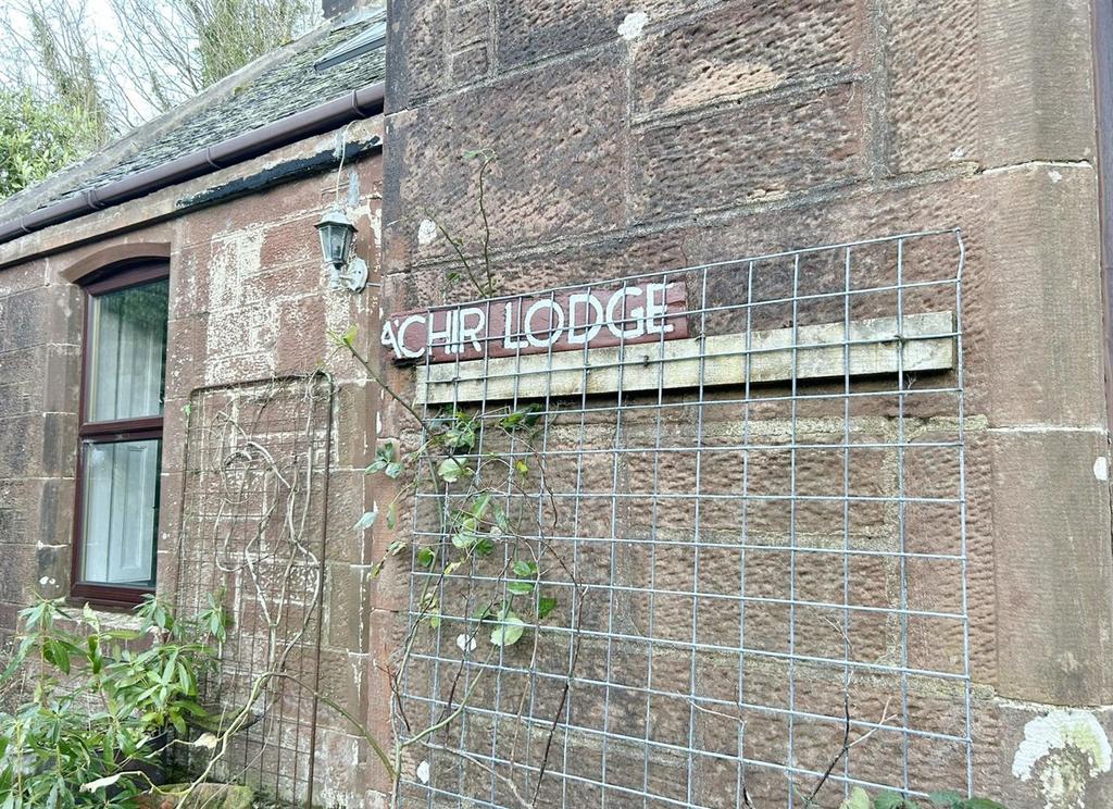 A'chir Lodge sign