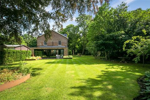 5 bedroom detached house to rent, Church Road, Ham, Richmond, TW10