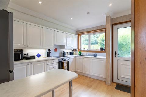 5 Castle Way, Glencarse, Perth, PH2 7NY