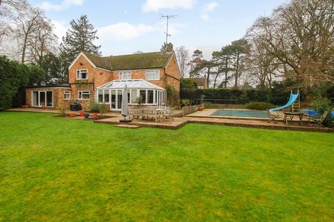 4 bedroom detached house for sale, Badgers Wood, Farnham Common, Buckinghamshire, SL2