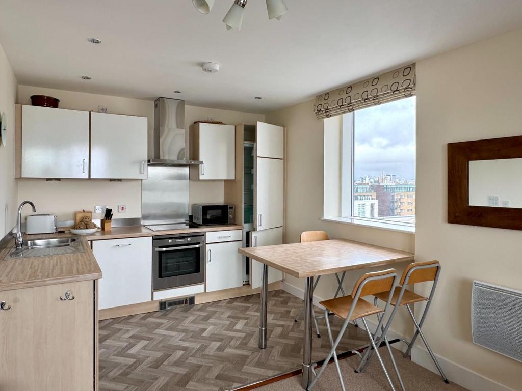 Living/dining/kitchen