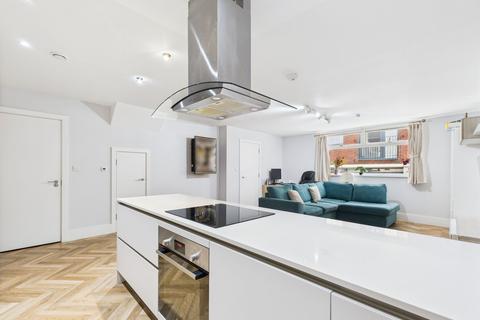 2 bedroom end of terrace house for sale, Field End Road, Ruislip, HA4