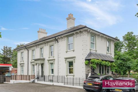 2 bedroom apartment for sale, Green Lanes, London