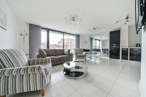 2 bedroom apartment for sale, Geoffrey Watling Way, Norwich, Norfolk