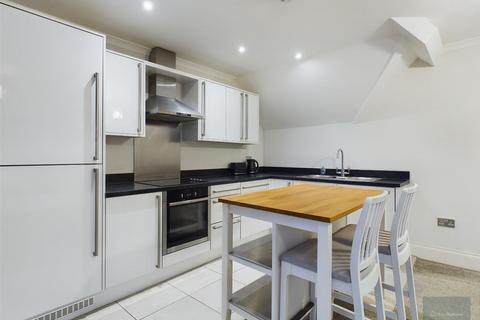 2 bedroom apartment to rent, Red Gables, Trowbridge BA14