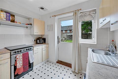 2 bedroom end of terrace house for sale, Babington Road, Dagenham, Essex