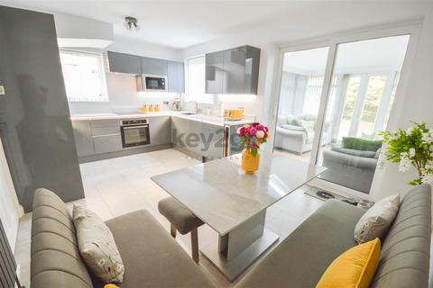 12 Batworth Drive, Sheffield, S5 8XX