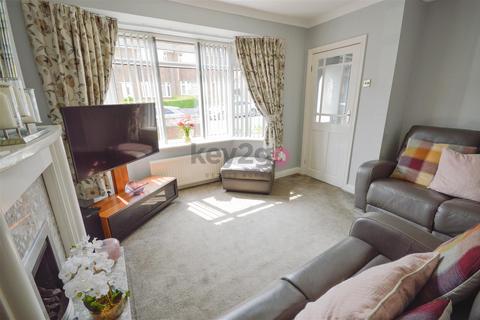12 Batworth Drive, Sheffield, S5 8XX