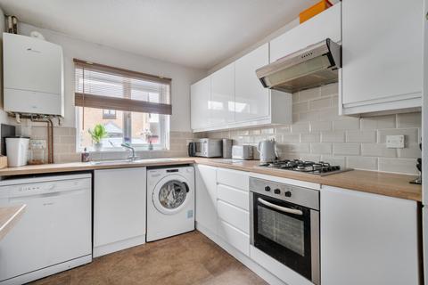 undefined, Stonebanks, Walton-On-Thames, Surrey, KT12