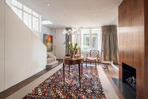 2 bedroom detached house for sale, Bulls Gardens, Chelsea, SW3