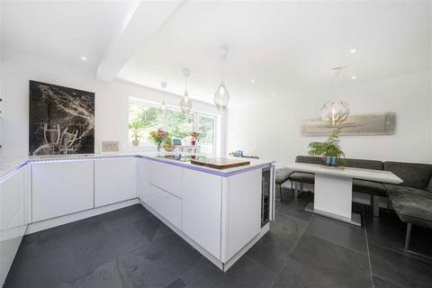 undefined, Park Avenue, Staines-Upon-Thames TW19